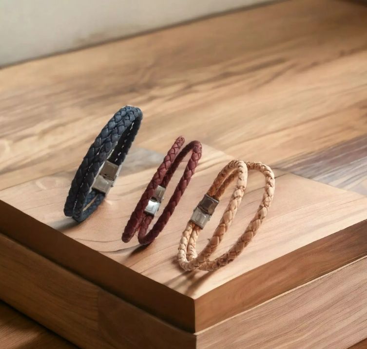 [251021_9118] Bracelet en liège tressé – Leo